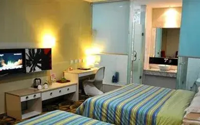 Super 8 Hotel Weihai Bund