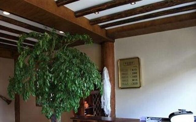 Shangri-La Melody Hotel