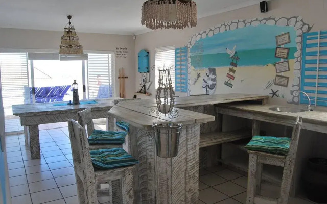 Beach House On Fairway