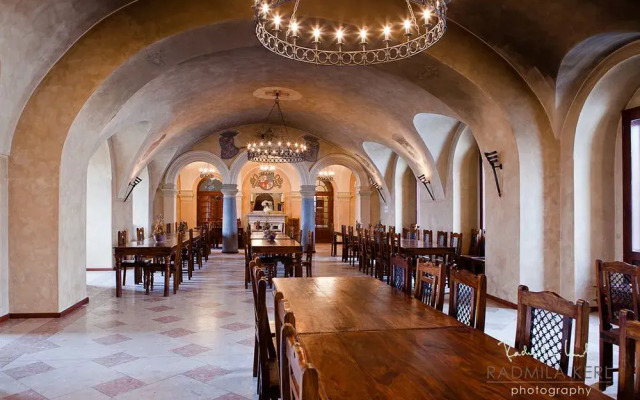 Chateau Zbiroh Hotel