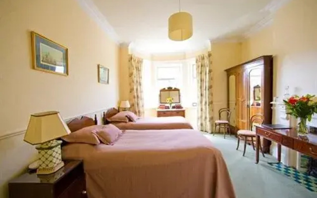 Oaklodge Bed and Breakfast