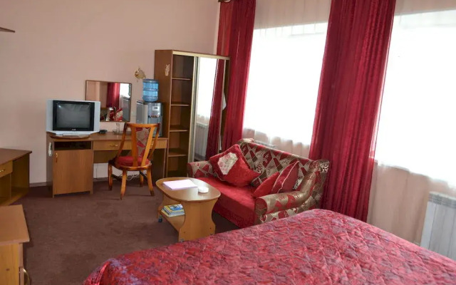 Yahont Hotel