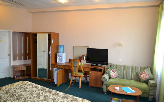 Yahont Hotel