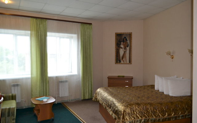 Yahont Hotel