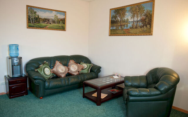 Yahont Hotel