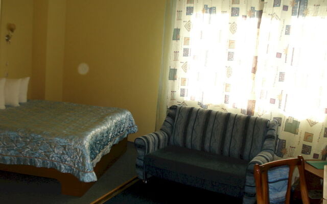 Yahont Hotel