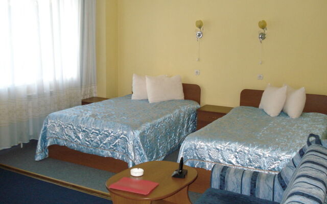 Yahont Hotel