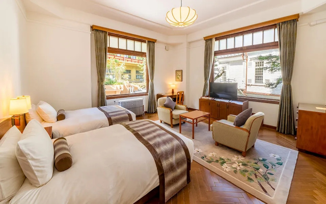 Flower Palace Deluxe Twin room (트윈 침대 2개) 사진 4