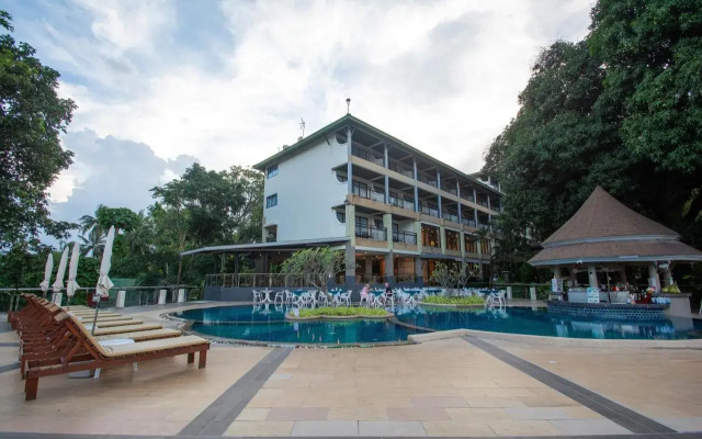 Peach Hill Resort