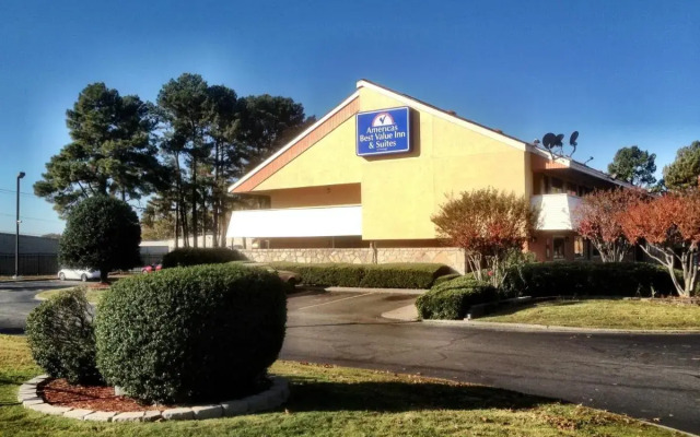 Americas Best Value Inn & Suites Little Rock at Scott Hamilton Dr