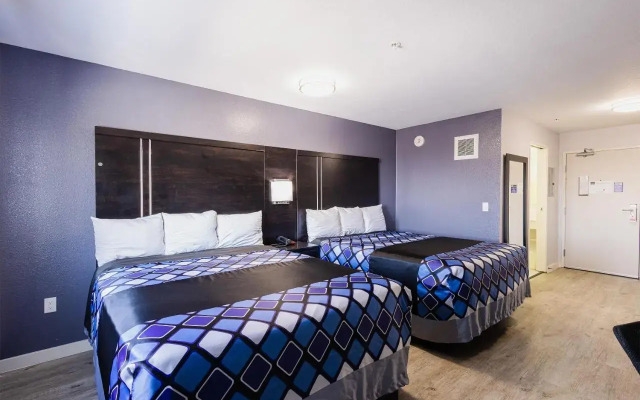 Coratel Inn and Suites By Jasper Saint Paul Minneapolis Inver Grove Heights.