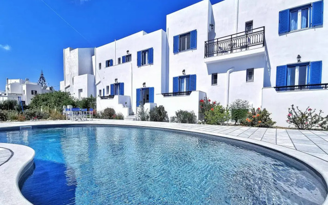 Ikaros Studios & Apartments