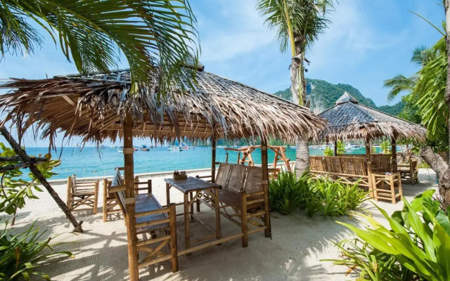 Phi Phi Island Cabana Hotel
