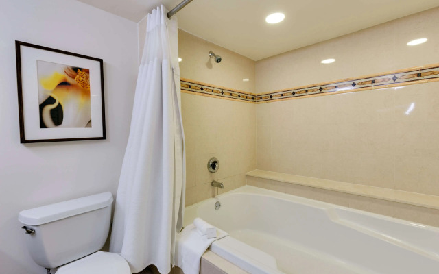 Naples Grande Beach Resort
