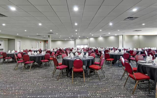 Radisson Hotel & Conference Centre West Edmonton