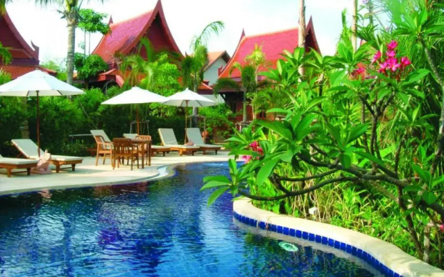 Ma Doo Bua Phuket (มาดูบัวภูเก็ต)