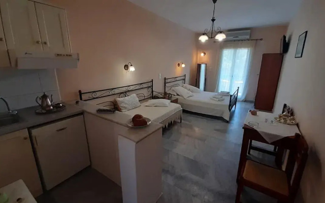 Agia Anna Hotel