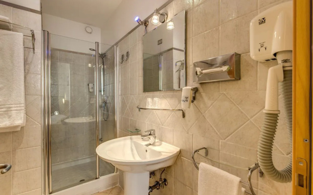 Hotel Franklin Feel The Sound