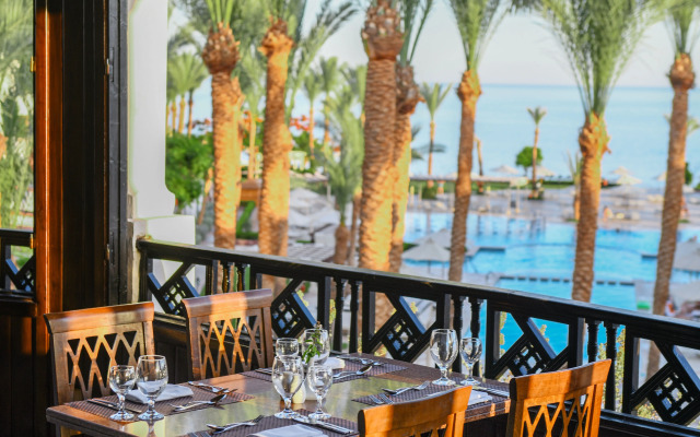 Jaz Fanara Resort & Residence