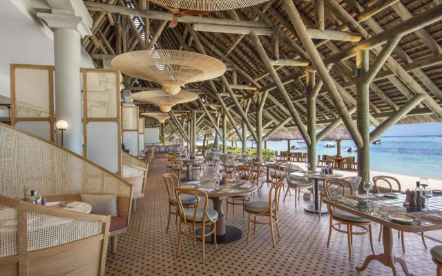 Paradis Beachcomber Golf Resort & Spa