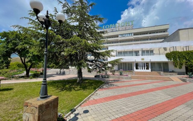 Kurortny Hotel Atelika Gorizont Sudak 2**