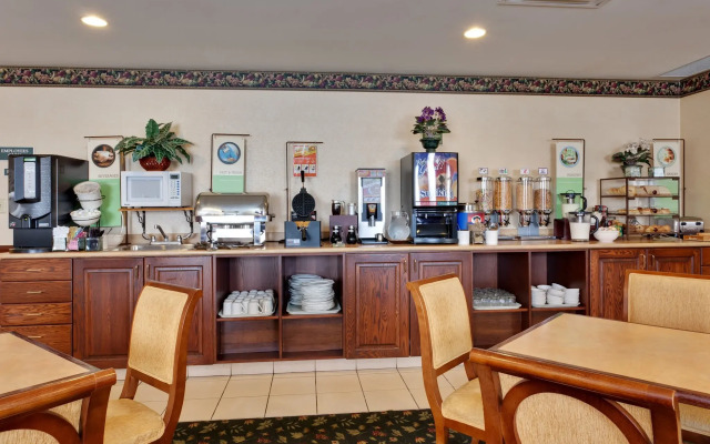 Country Inn & Suites by Radisson London South