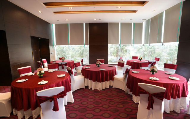 DoubleTree by Hilton Gurugram Baani Square