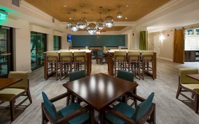 Hyatt House Naples/5th Avenue