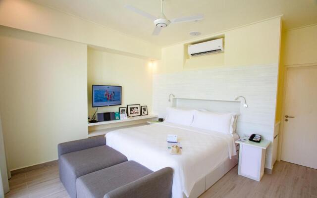 Holiday Inn Resort Kandooma Maldives - Kids Stay & Eat Free and DIVE FREE for Certified Divers for a minimum 3 nights stay