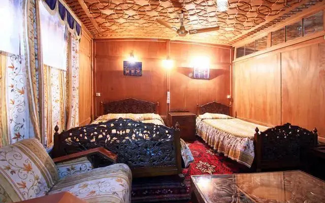 Aristotle Houseboat