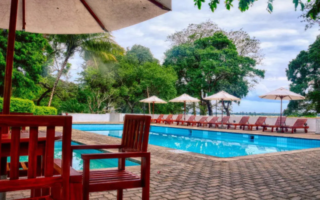 The Lakeside Hotel at Nuwarawewa