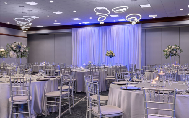 Renaissance Indianapolis North Hotel