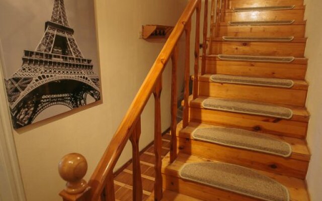 Paris Rooms