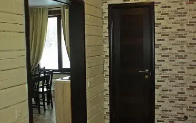 Vitrazhi Hotel