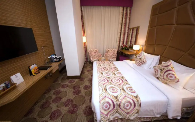 Best Western Plus: Pearl Creek Hotel