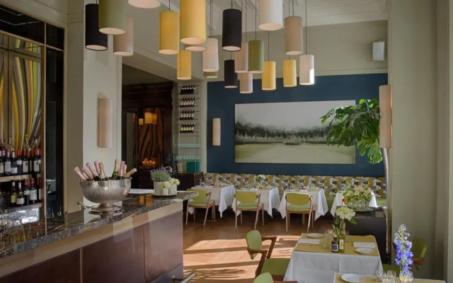 Hotel Savoy