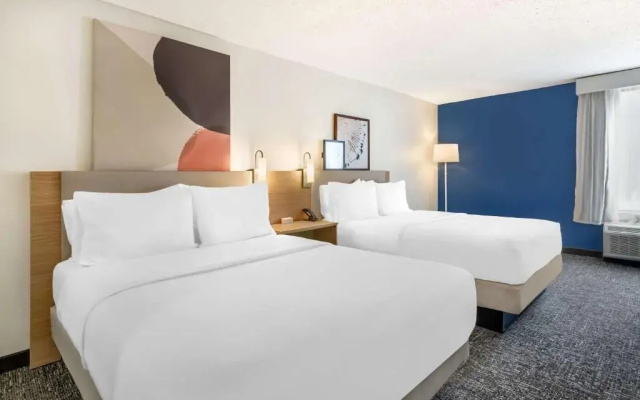 Spark by Hilton Roanoke Airport