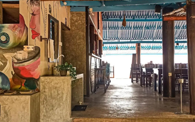 Lagoon Paradise Beach Resort