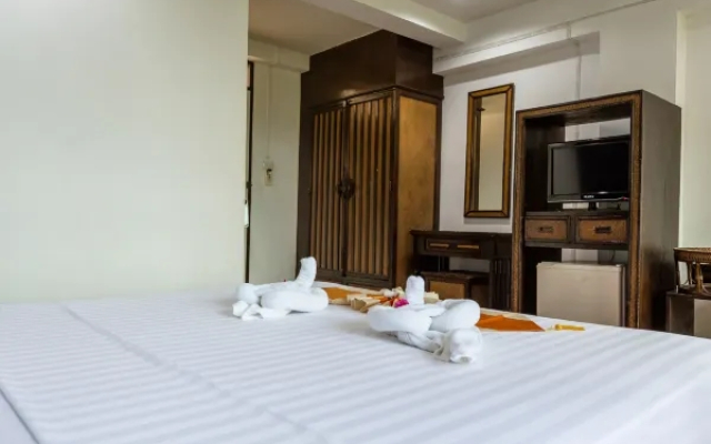 Porterhouse Beach Hotel