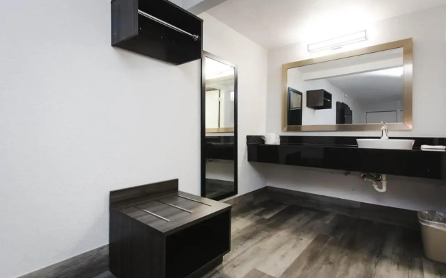 Motel 6 Houston, TX - Medical Center/NRG Stadium