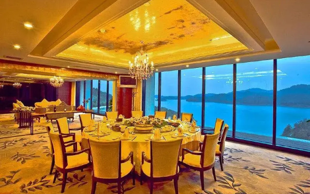 Liyang Hentique Resort & Spa Villa