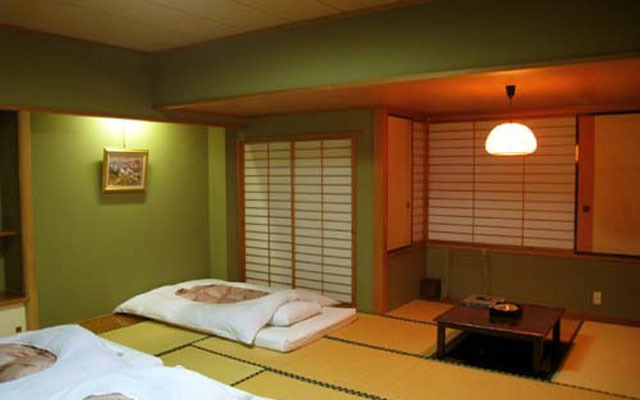 Hotel Tsuru