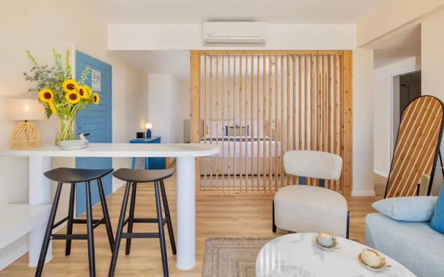 WellClub Family Wellness & Sea View Suites