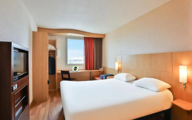 B&B HOTEL Les Sables-d'Olonne Centre Gare