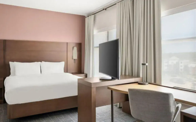 Residence Inn by Marriott Milwaukee Brookfield at Poplar Creek