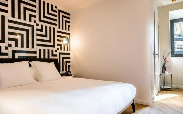Rose Bourbon Hotel