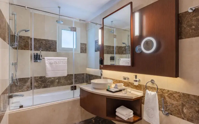 Riviera Rayhaan by Rotana Doha