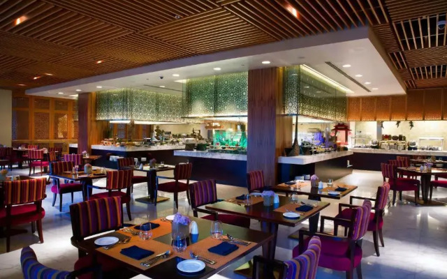 Bab Al Qasr Hotel & Residences