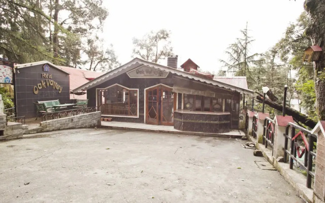 Hotel Oak Valley