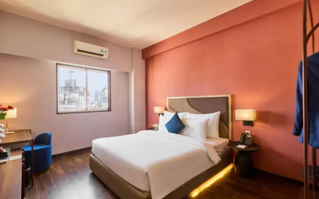 KiN Hotel Ly Tu Trong Edition